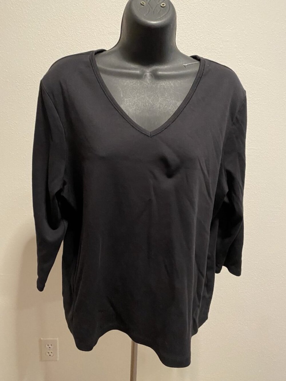 Liz Claiborne New York Top Blouse Womens Size 1X Top Black 3/4 Sleeve V-Neck